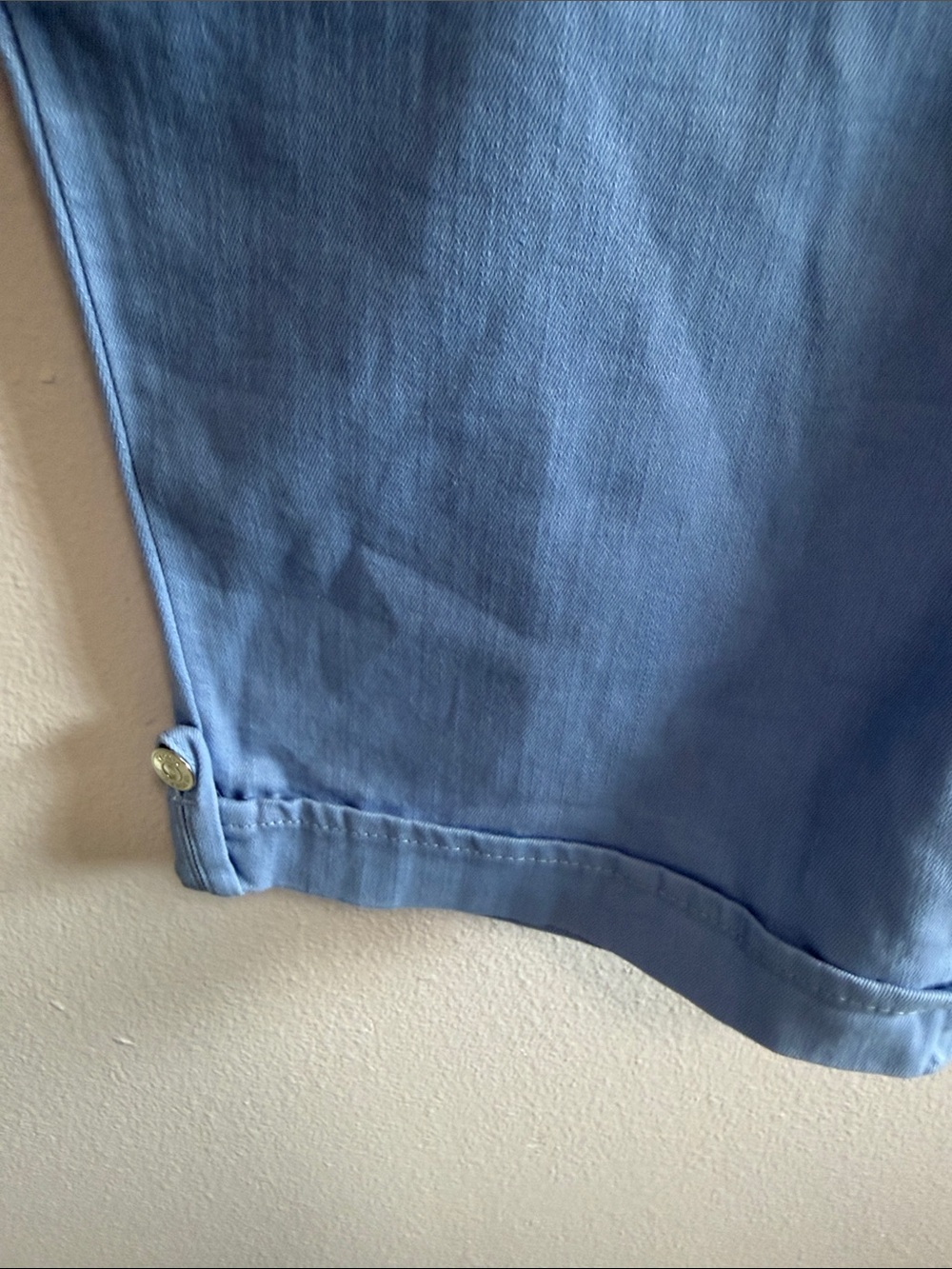 Gloria Vanderbilt Light Blue Capri Bermuda Shorts - Picture 6 of 10
